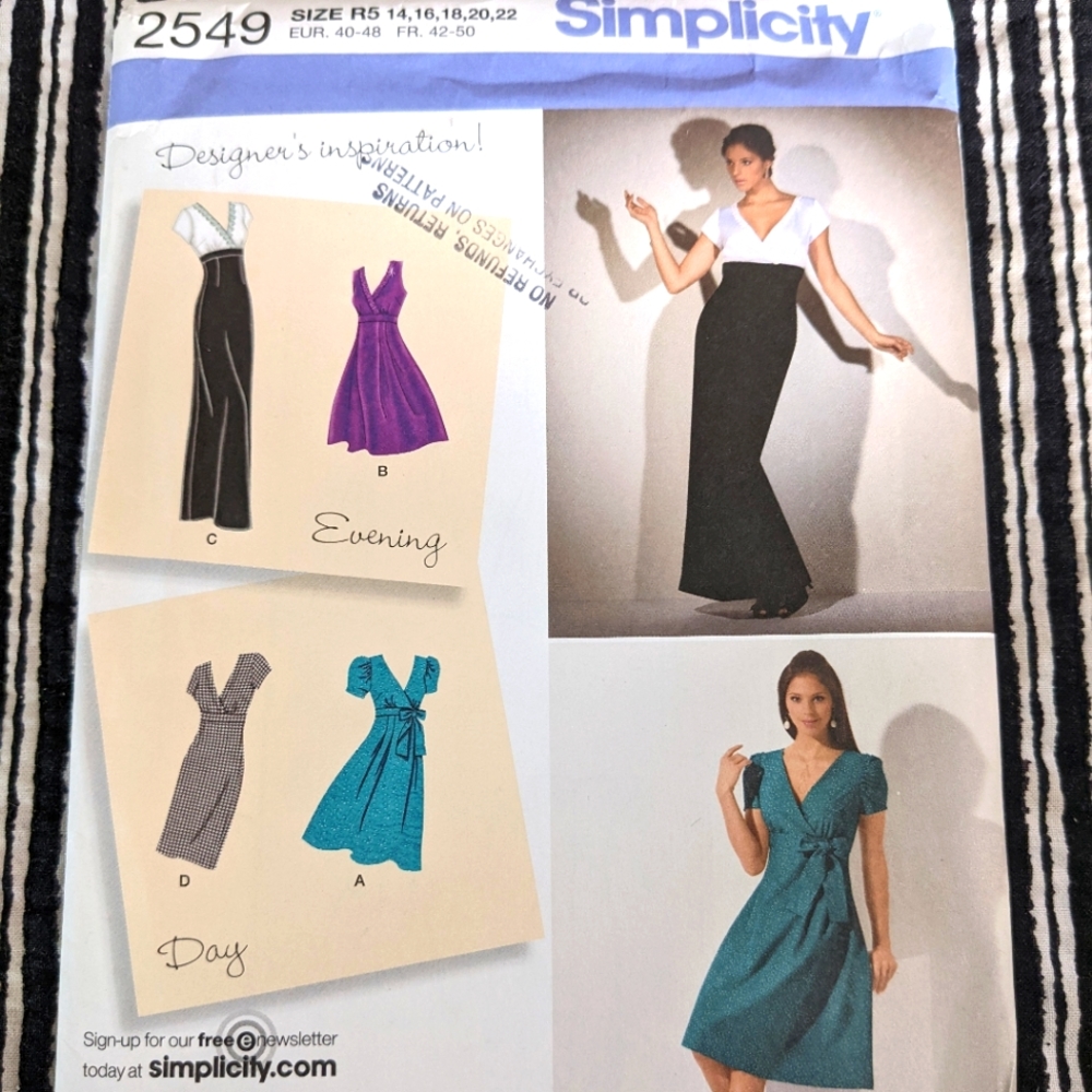 Simplicity 2549 size R5 14,16,18,20,22 dress pattern ONLY